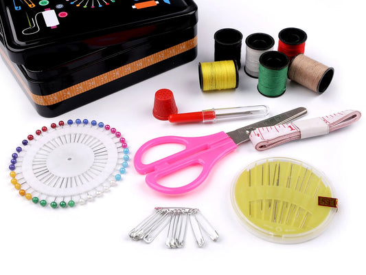 Boite de couture de voyage