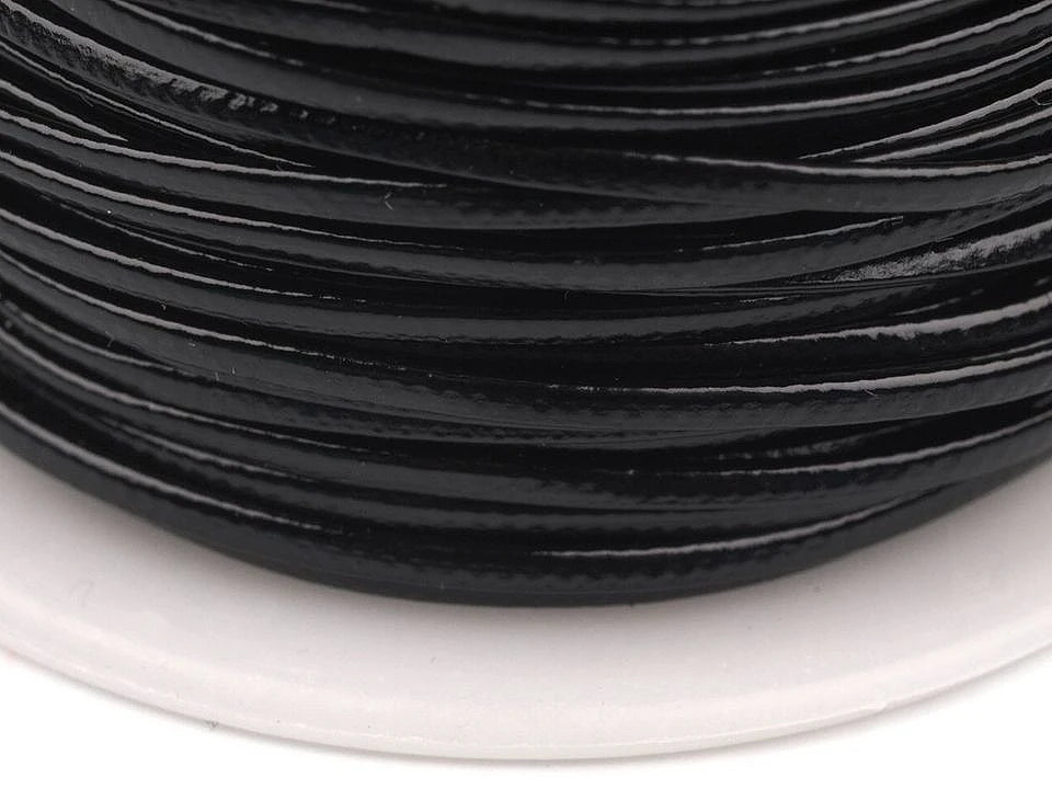 Cordon en simili cuir 1,5 mm 25 mètres